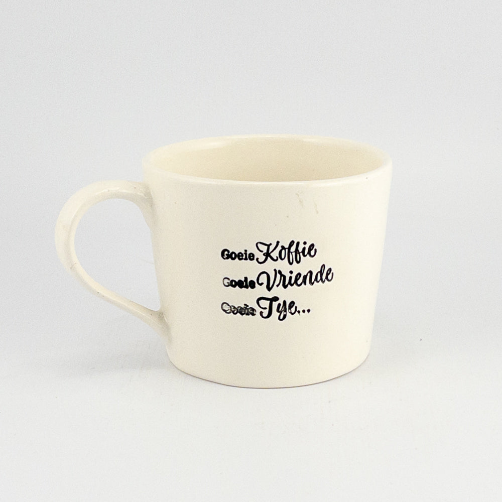 Mug C White Gloss - goeie koffie goeie vriende