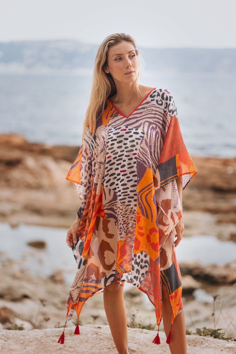 25S35443 Poncho