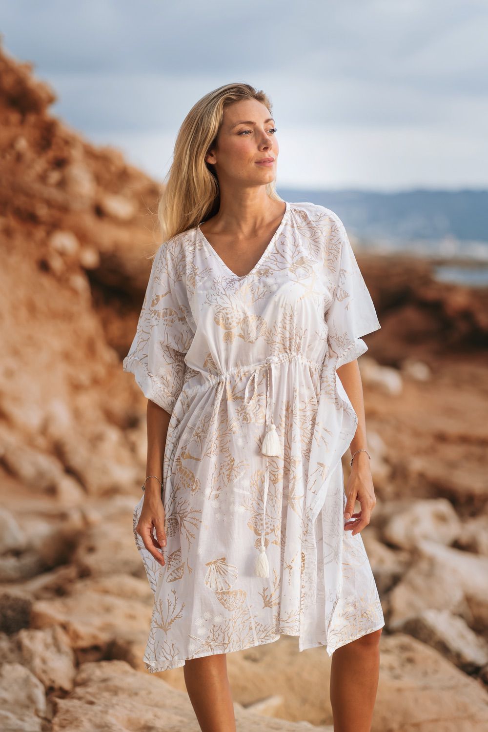 25S35732 Poncho