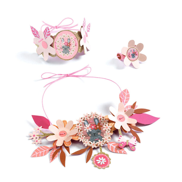 Do It Yourself – Delicate Medallions